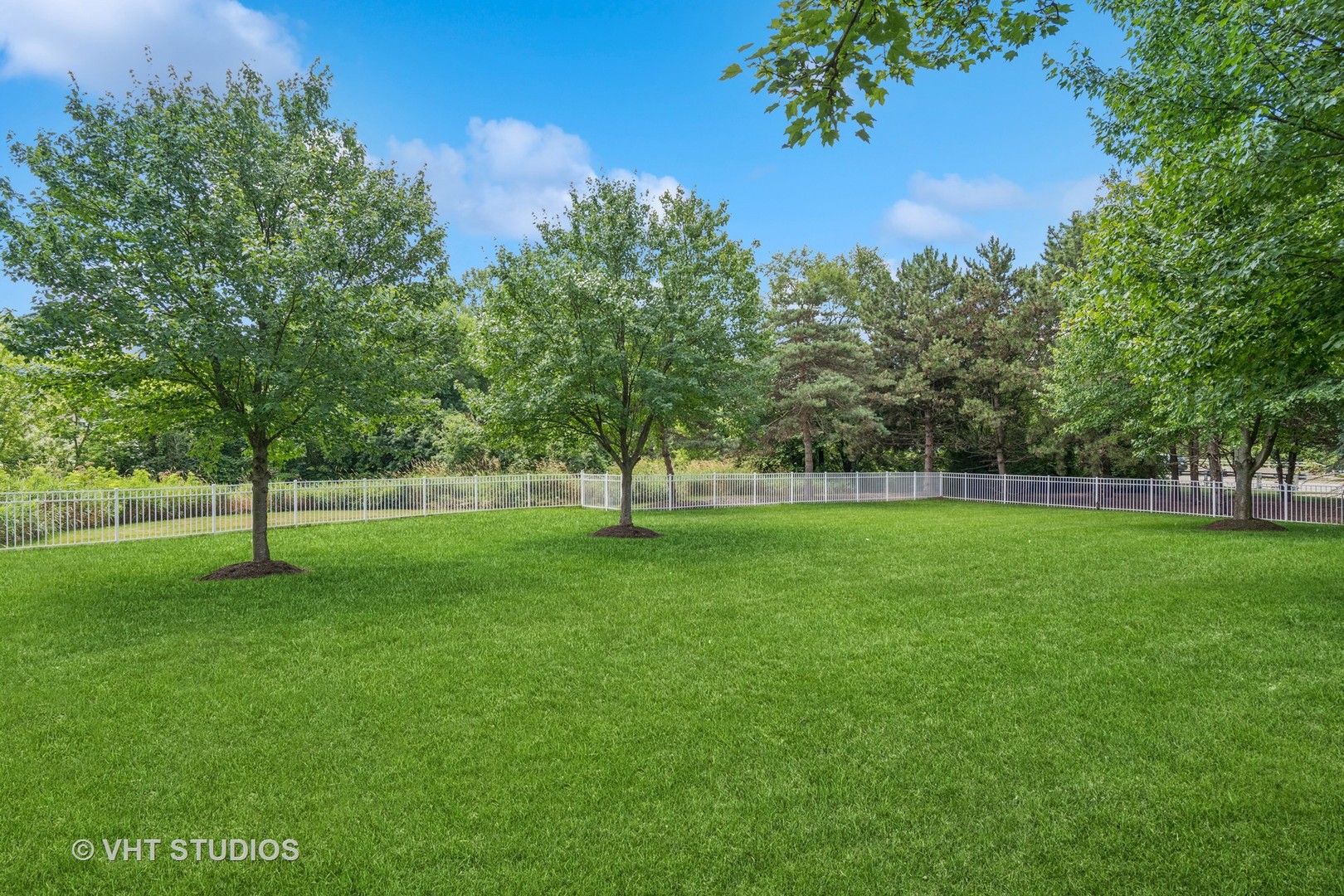 324 Aspen Lane, Aurora, IL 60504