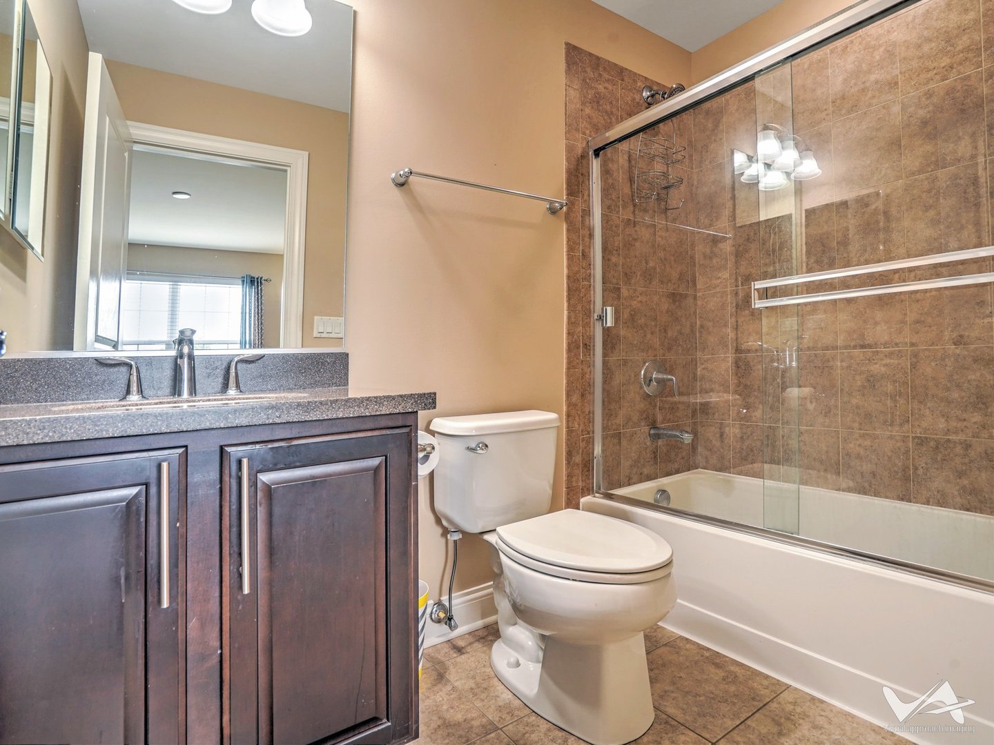 860 Reserve Drive, St. Charles, IL 60175
