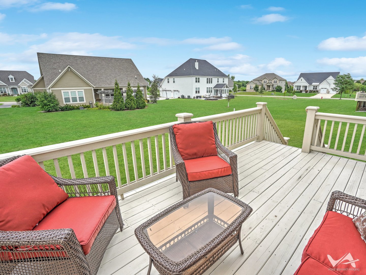 860 Reserve Drive, St. Charles, IL 60175
