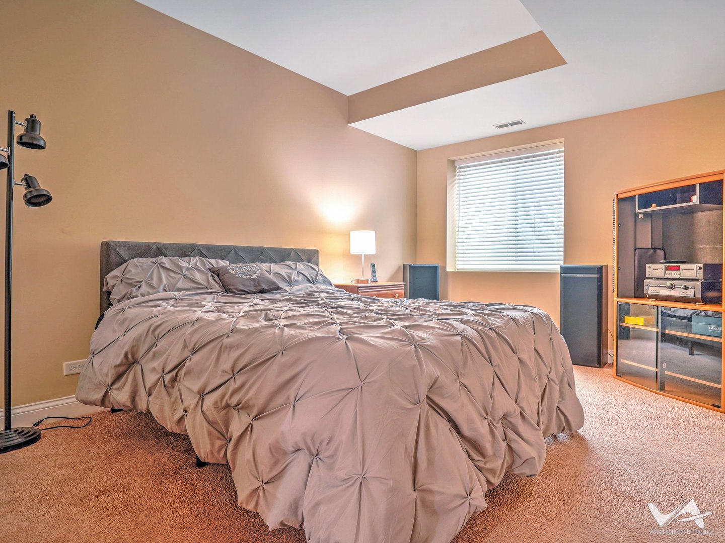 860 Reserve Drive, St. Charles, IL 60175