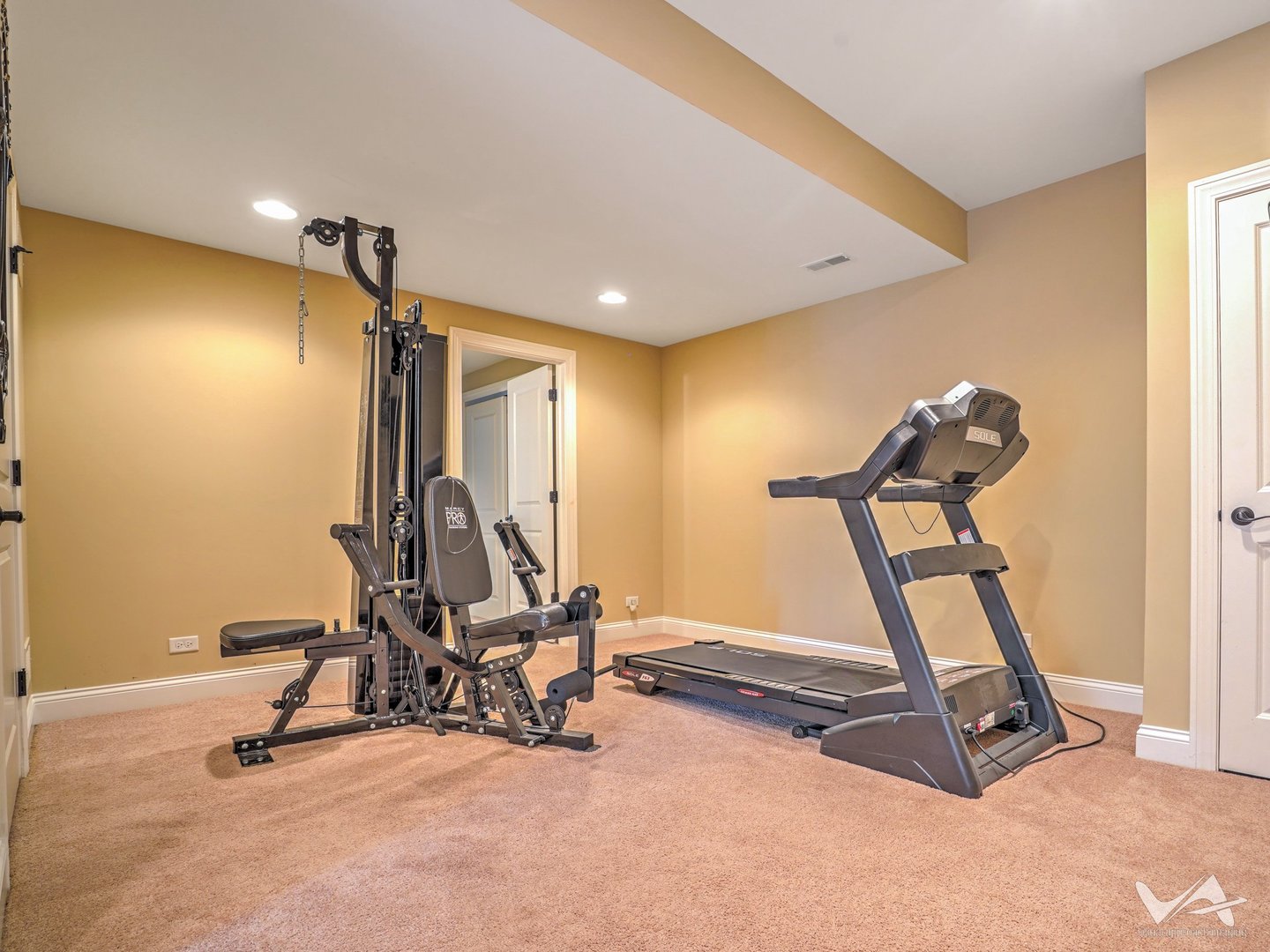 860 Reserve Drive, St. Charles, IL 60175