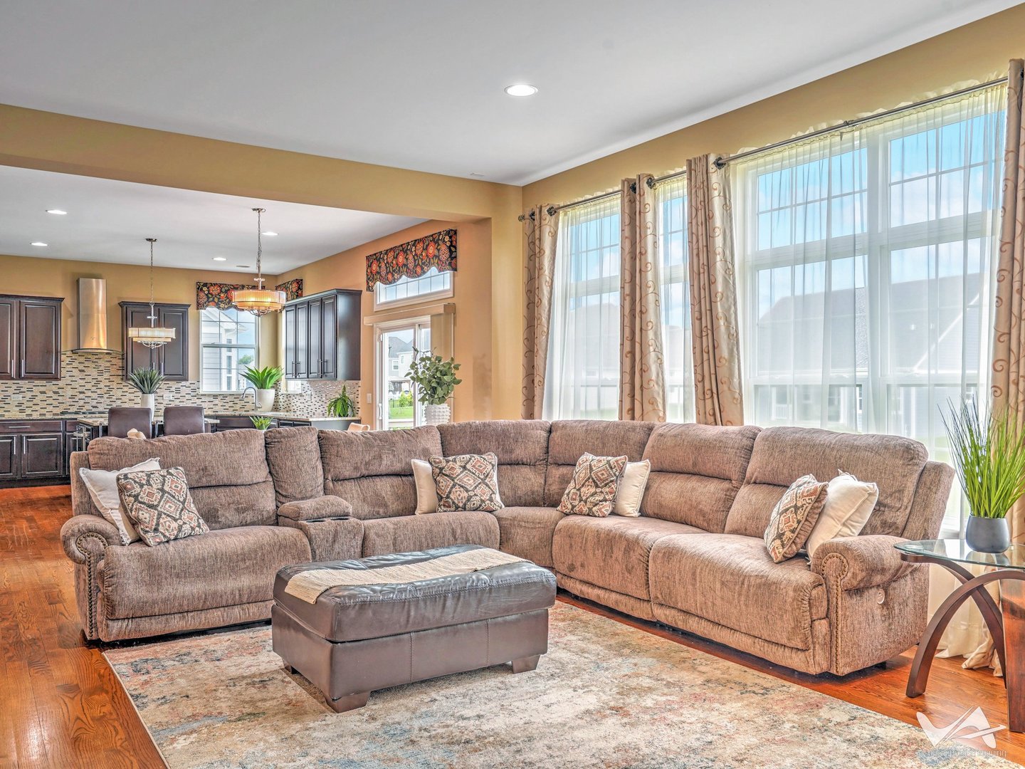 860 Reserve Drive, St. Charles, IL 60175