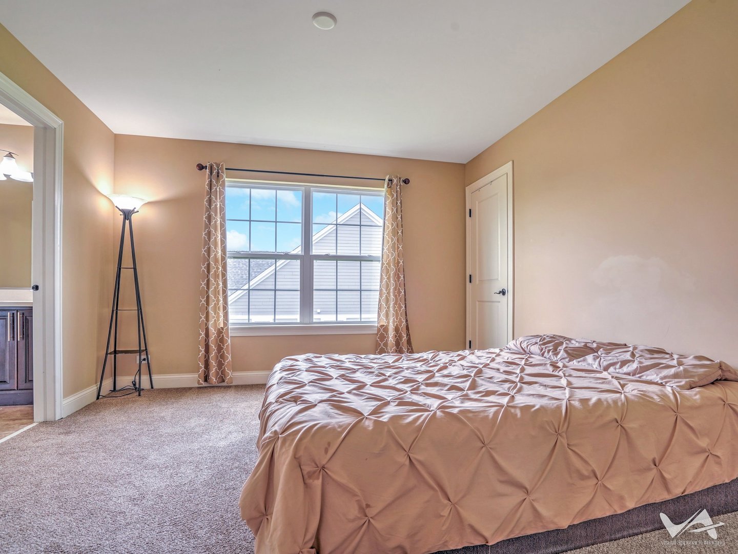 860 Reserve Drive, St. Charles, IL 60175