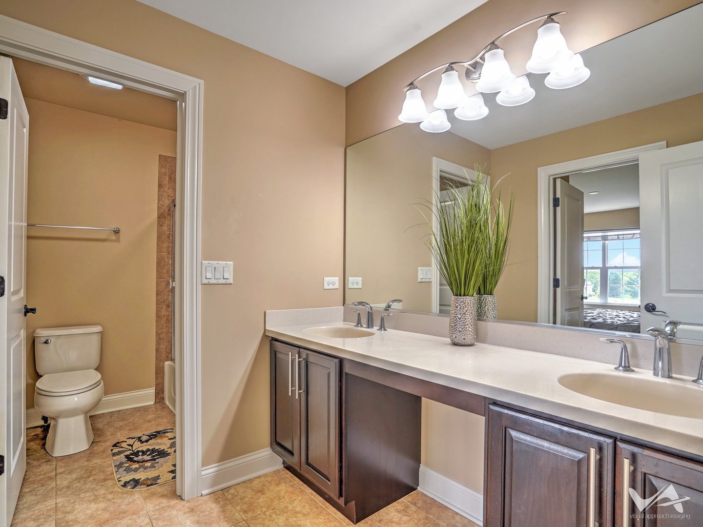 860 Reserve Drive, St. Charles, IL 60175