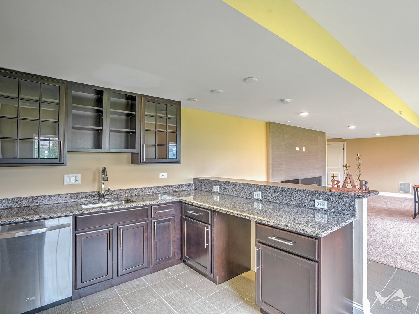 860 Reserve Drive, St. Charles, IL 60175