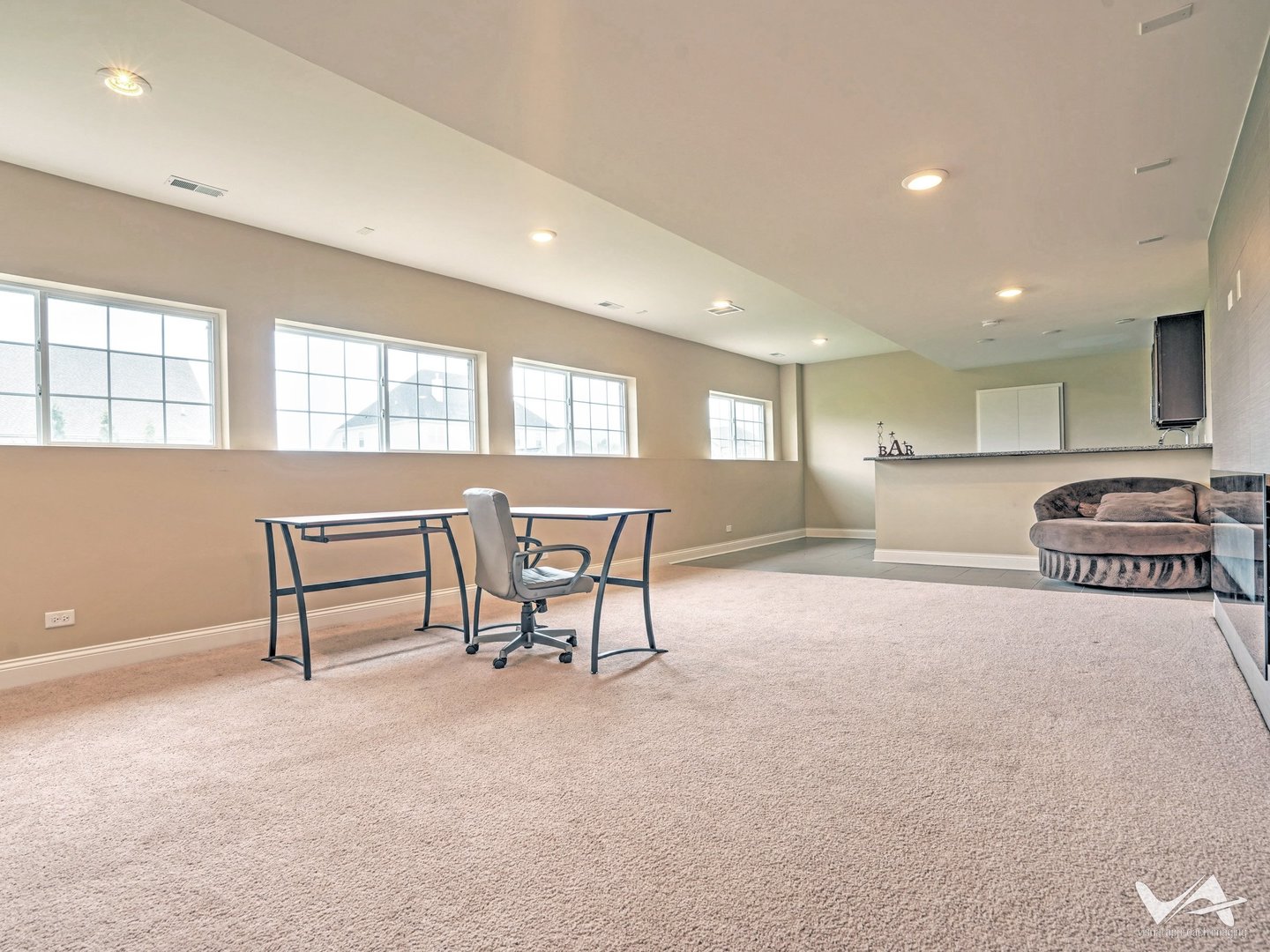860 Reserve Drive, St. Charles, IL 60175