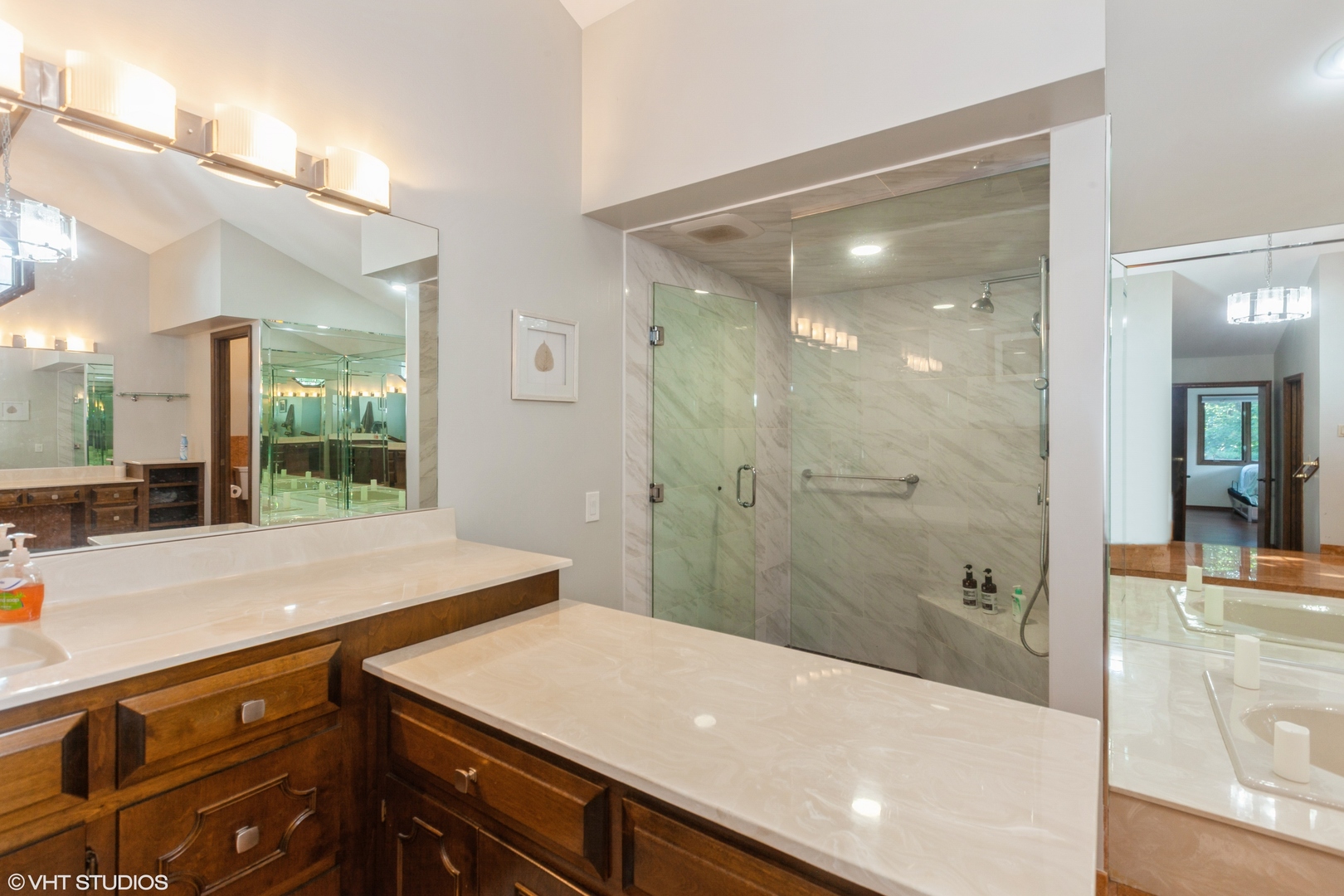 134 Country Club Drive, Bloomingdale, IL 60108