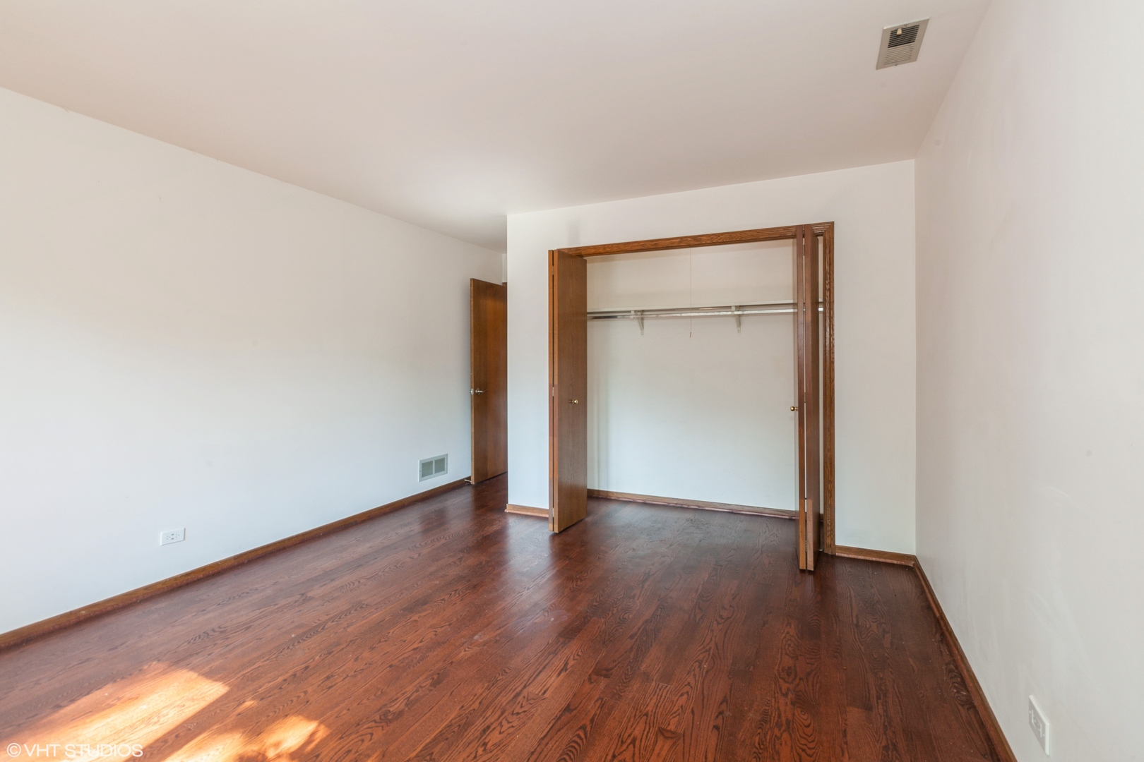 134 Country Club Drive, Bloomingdale, IL 60108