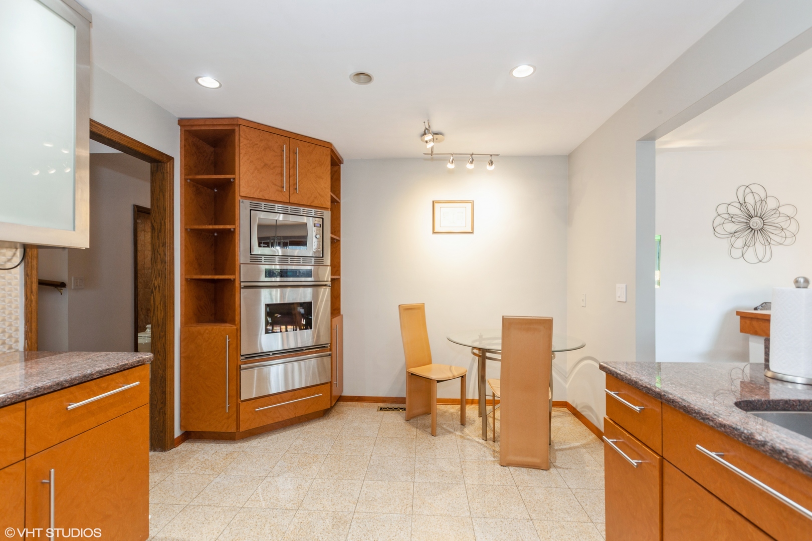 134 Country Club Drive, Bloomingdale, IL 60108