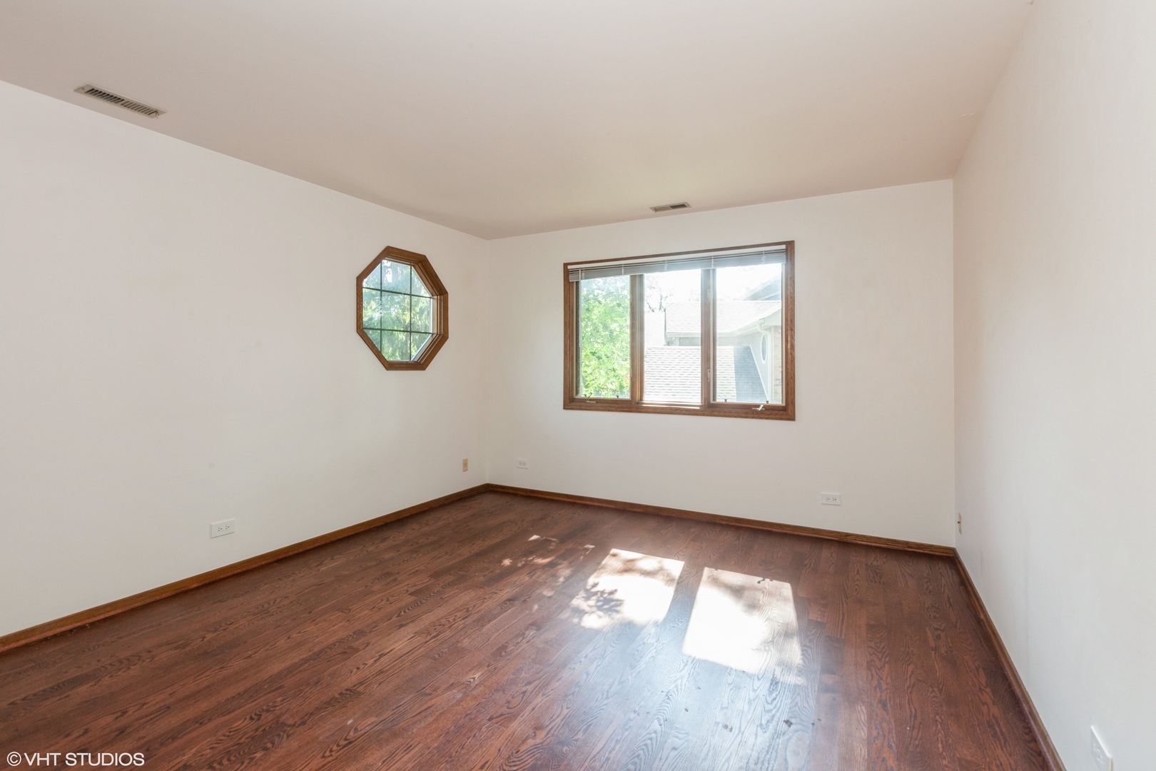 134 Country Club Drive, Bloomingdale, IL 60108