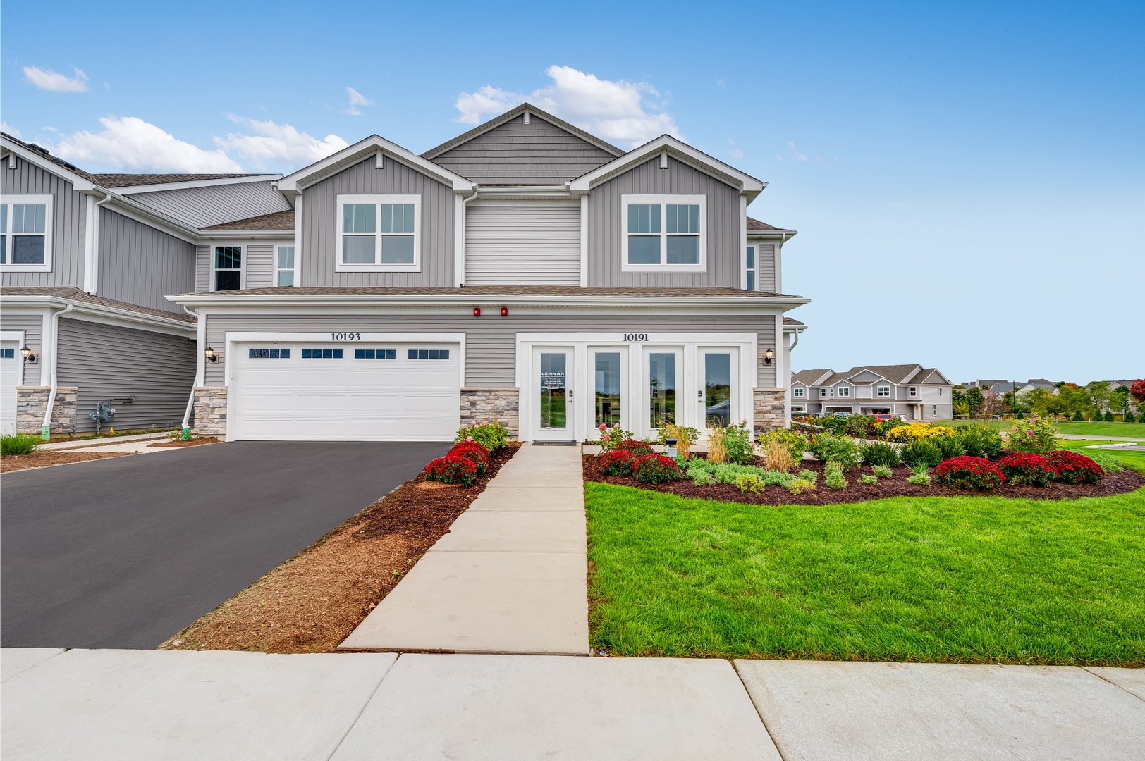 143 Henderson Street, Oswego, IL 60543