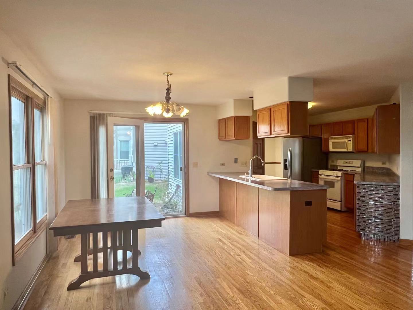 780 Sigmund Road, Naperville, IL 60563