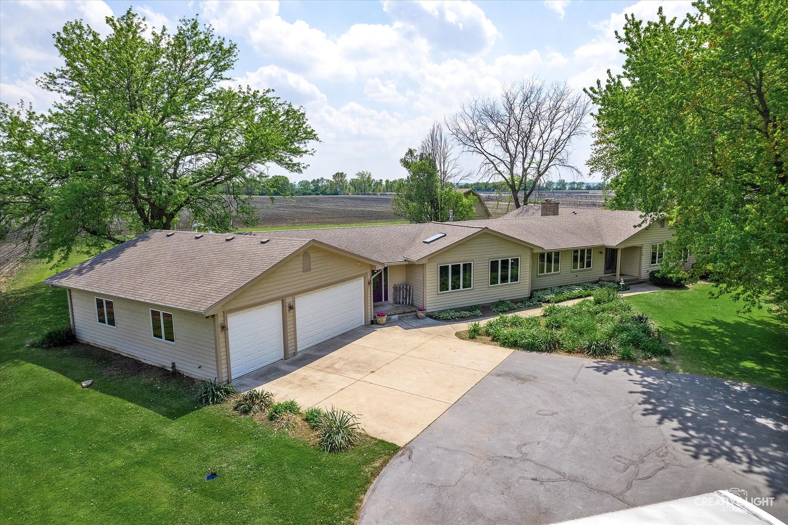 45W251 IC Trail, Maple Park, IL 60151