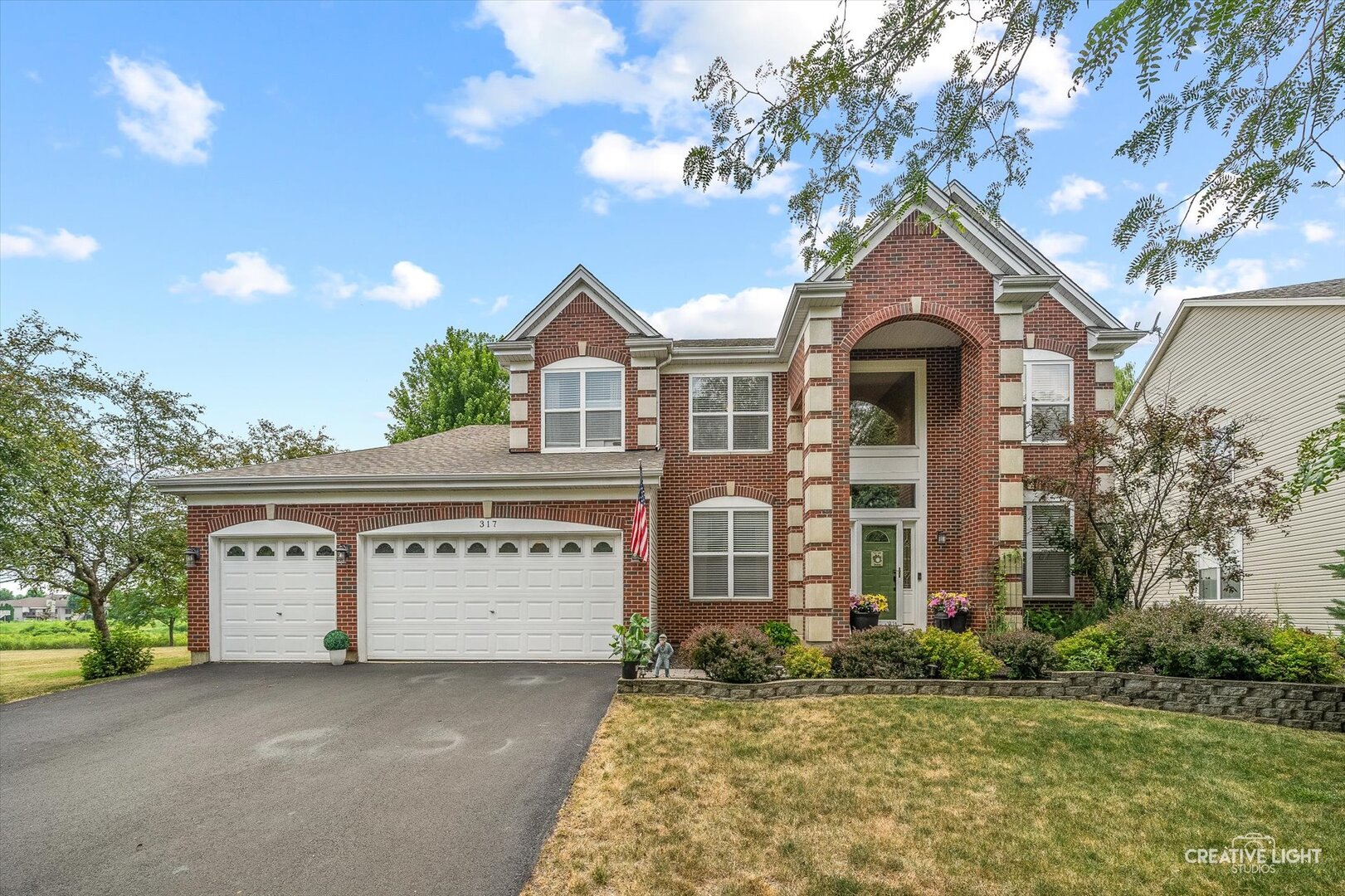 317 Greenwood Place, Oswego, IL 60543