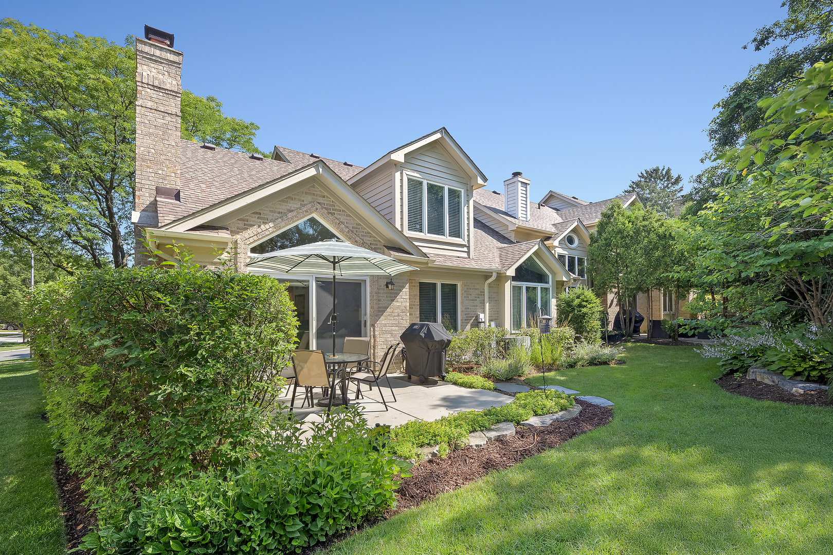 2263 Durand Drive, Downers Grove, IL 60515