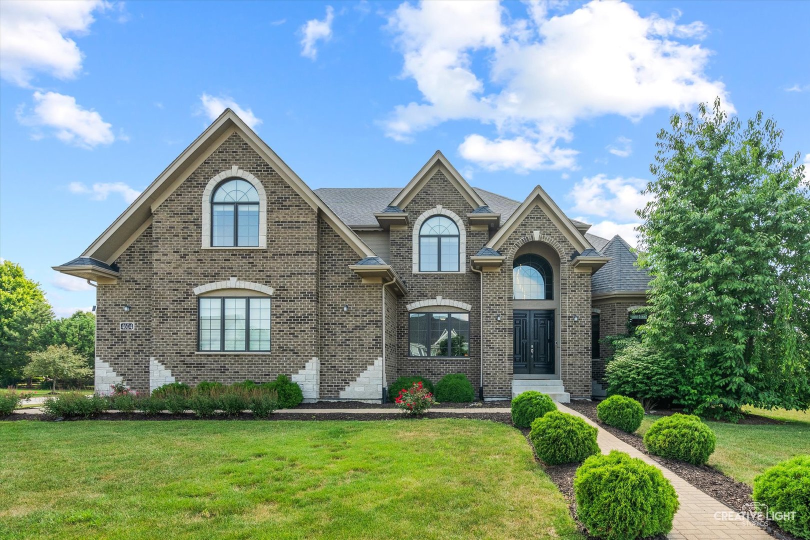 4604 Shumard Lane, Naperville, IL 60564