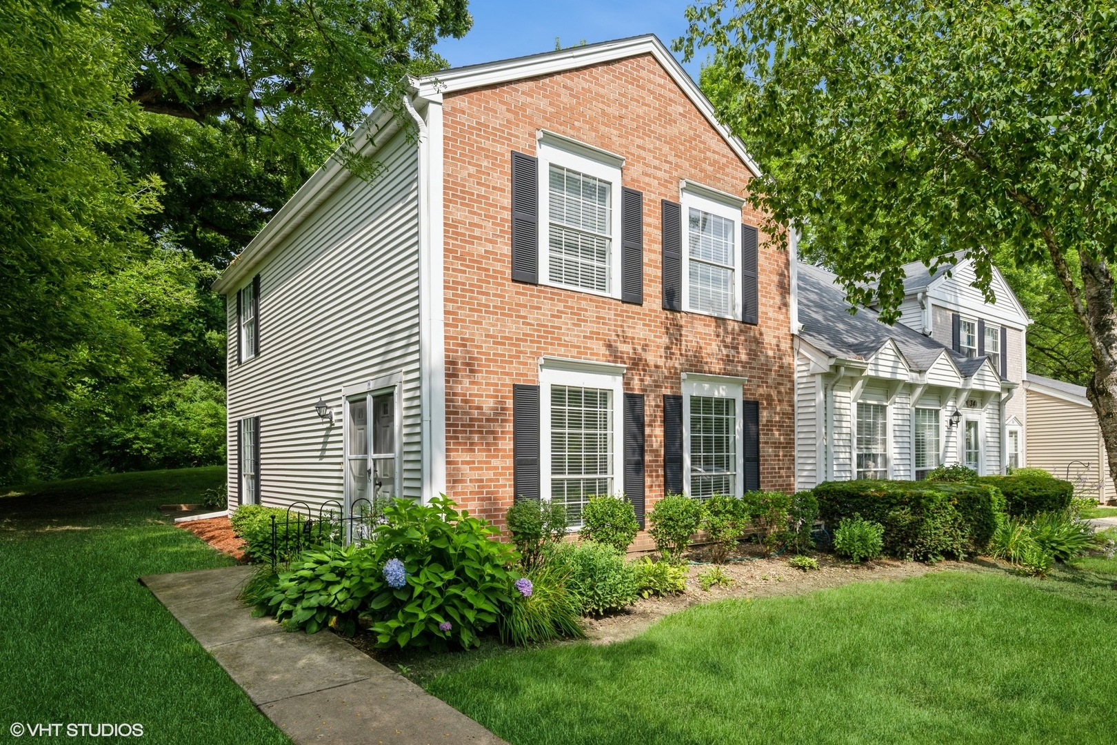36 Bright Oaks Circle, Cary, IL 60013