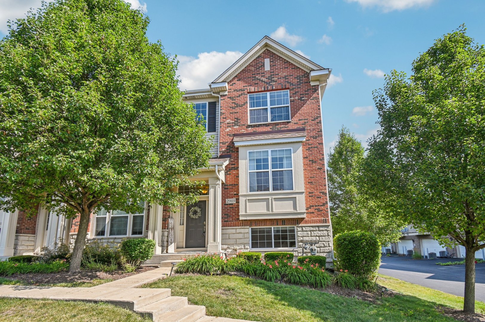 2903 Henley Lane, Naperville, IL 60540