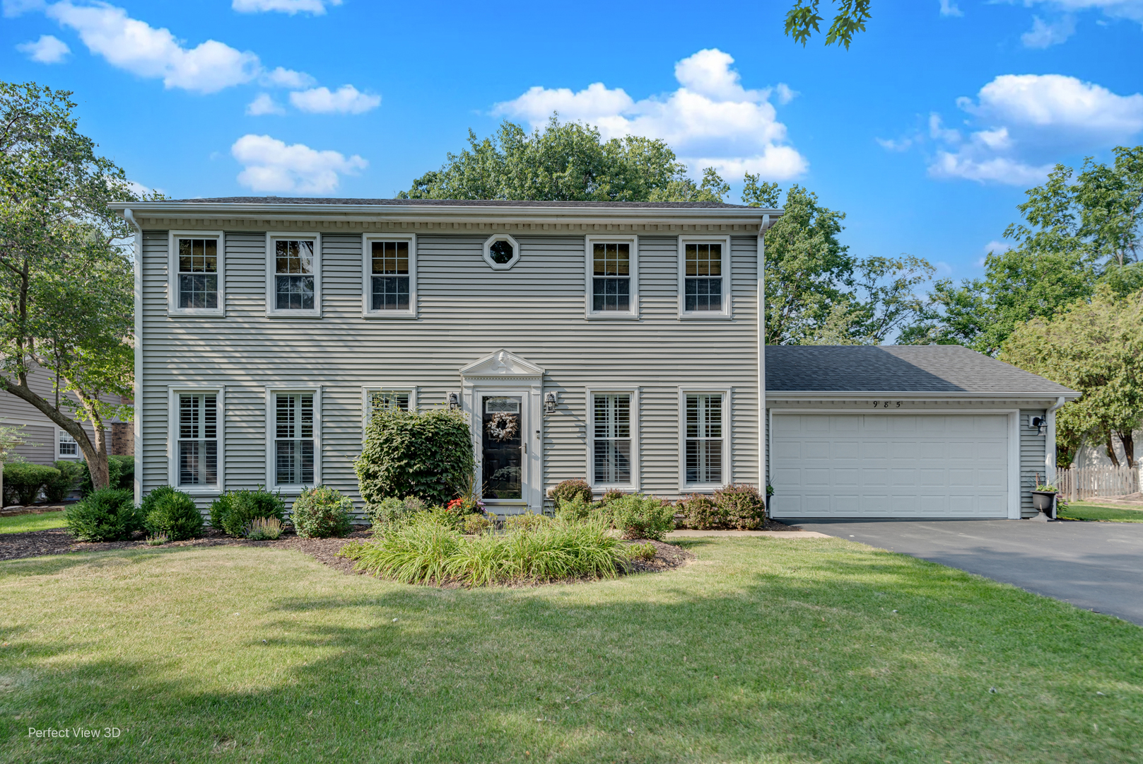 985 W Bauer Road, Naperville, IL 60563