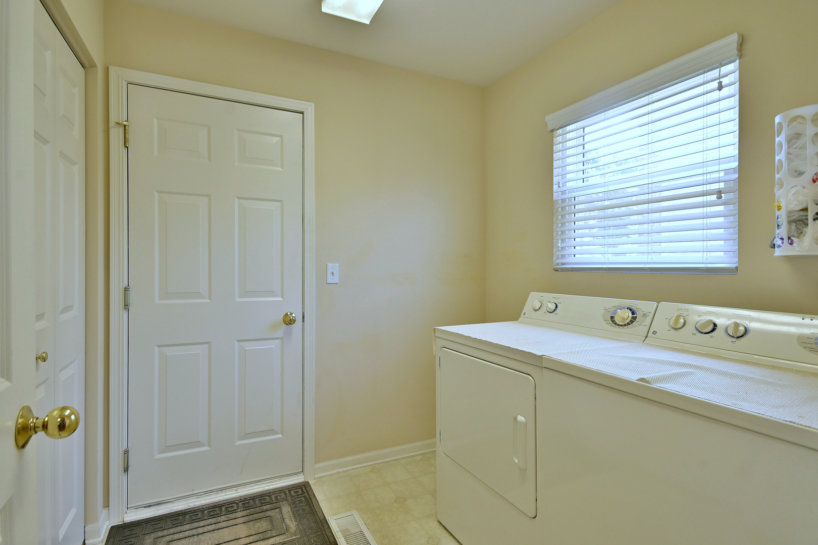 12910 Bradford Lane, Plainfield, IL 60585