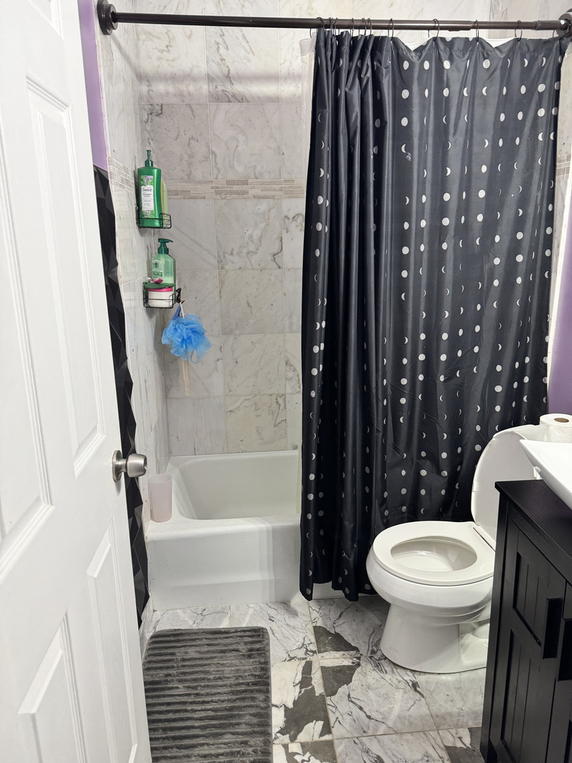 1227 S Harlem Avenue #415, Berwyn, IL 60402