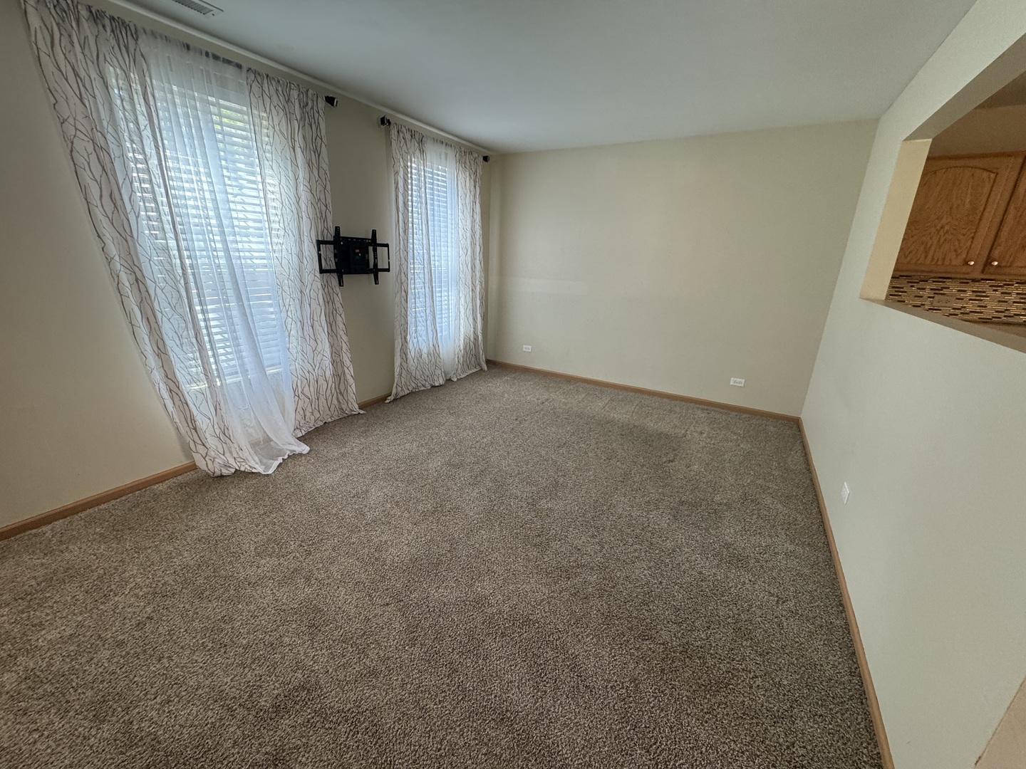 638 Four Seasons Boulevard, Aurora, IL 60504