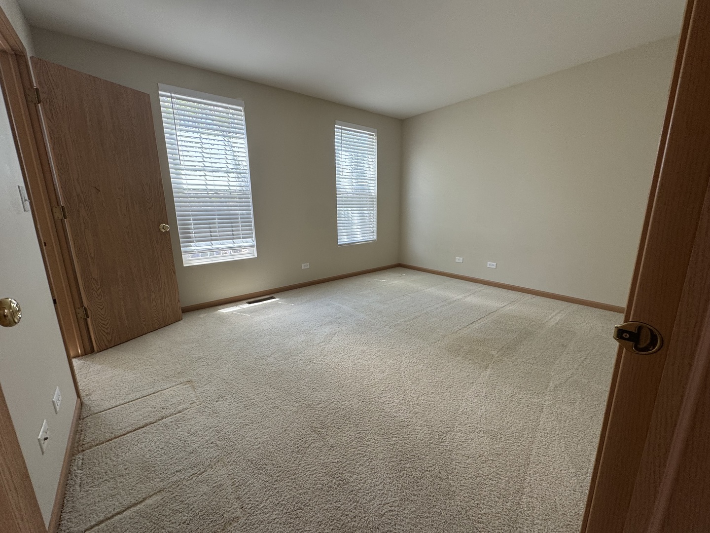 638 Four Seasons Boulevard, Aurora, IL 60504