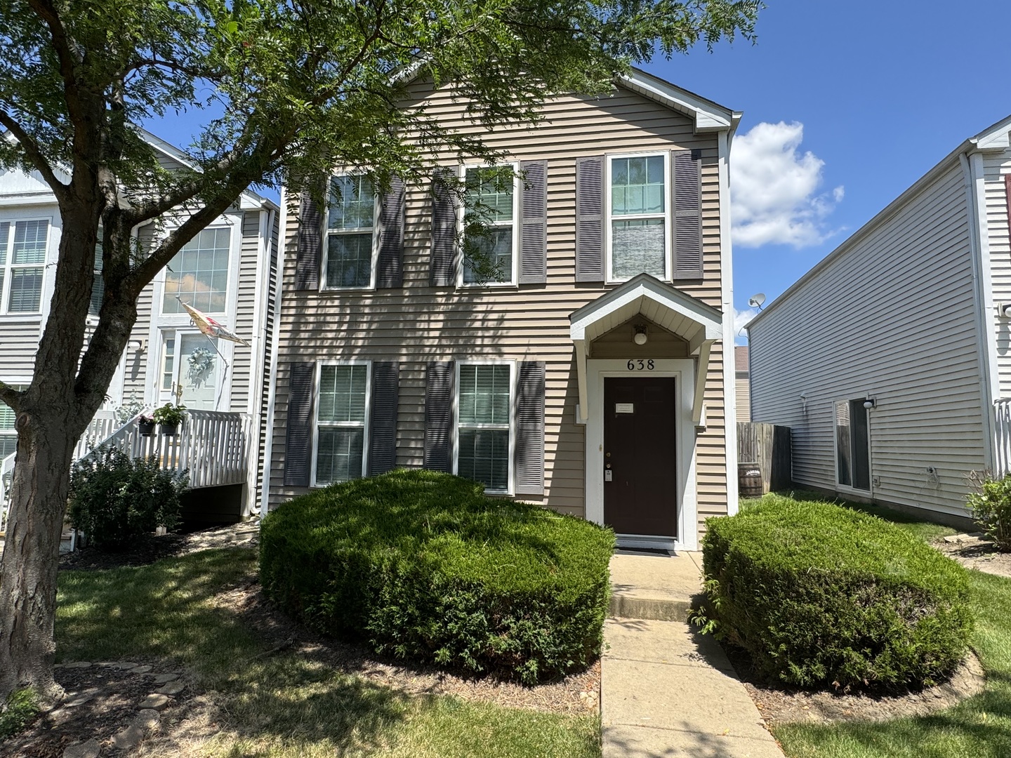 638 Four Seasons Boulevard, Aurora, IL 60504