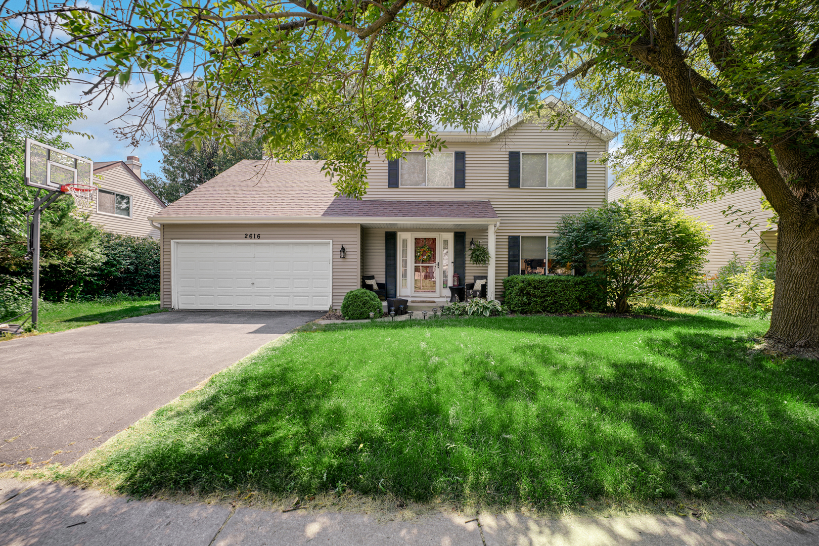 2616 Gateshead Drive, Naperville, IL 60564
