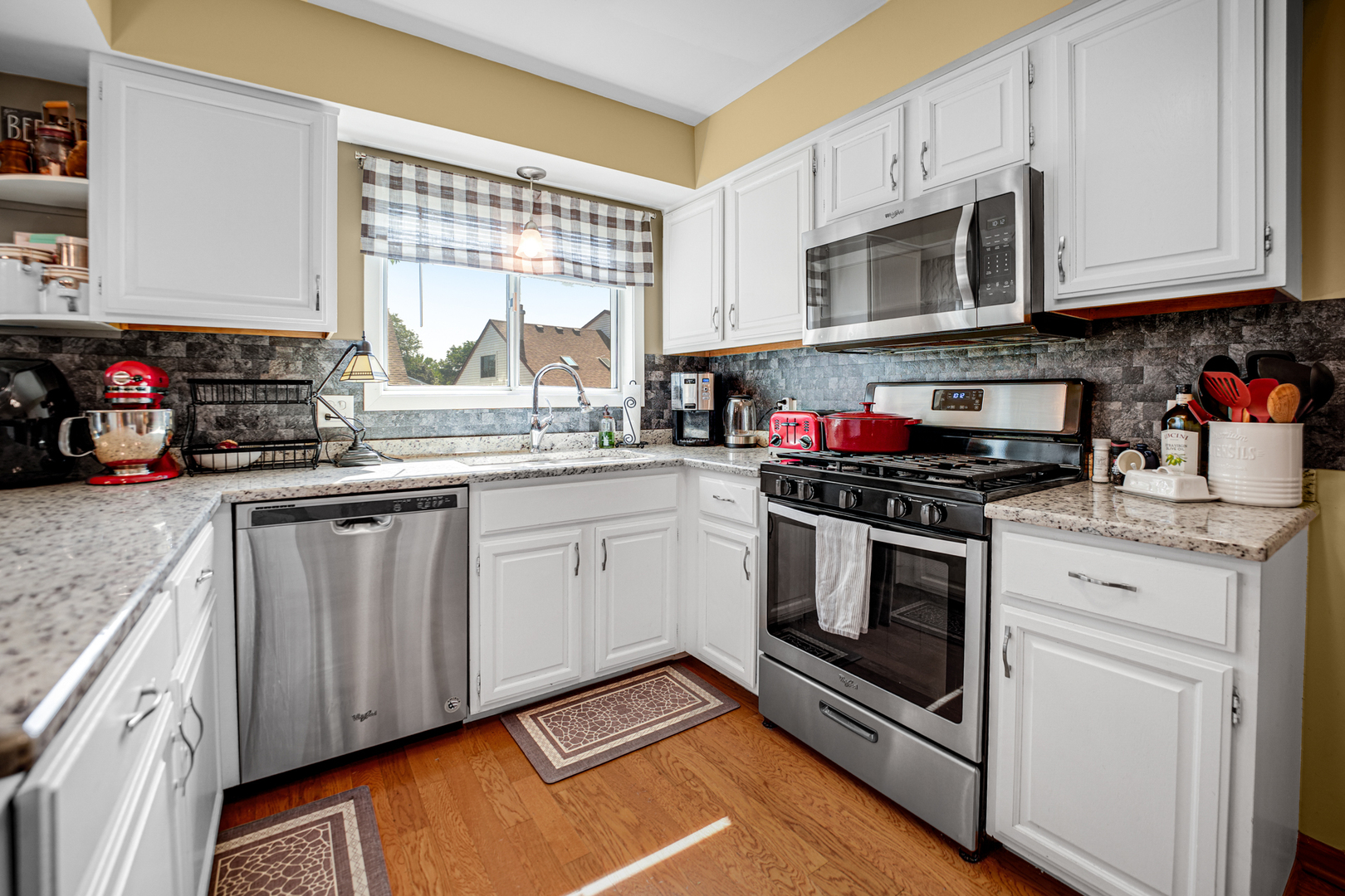 2616 Gateshead Drive, Naperville, IL 60564