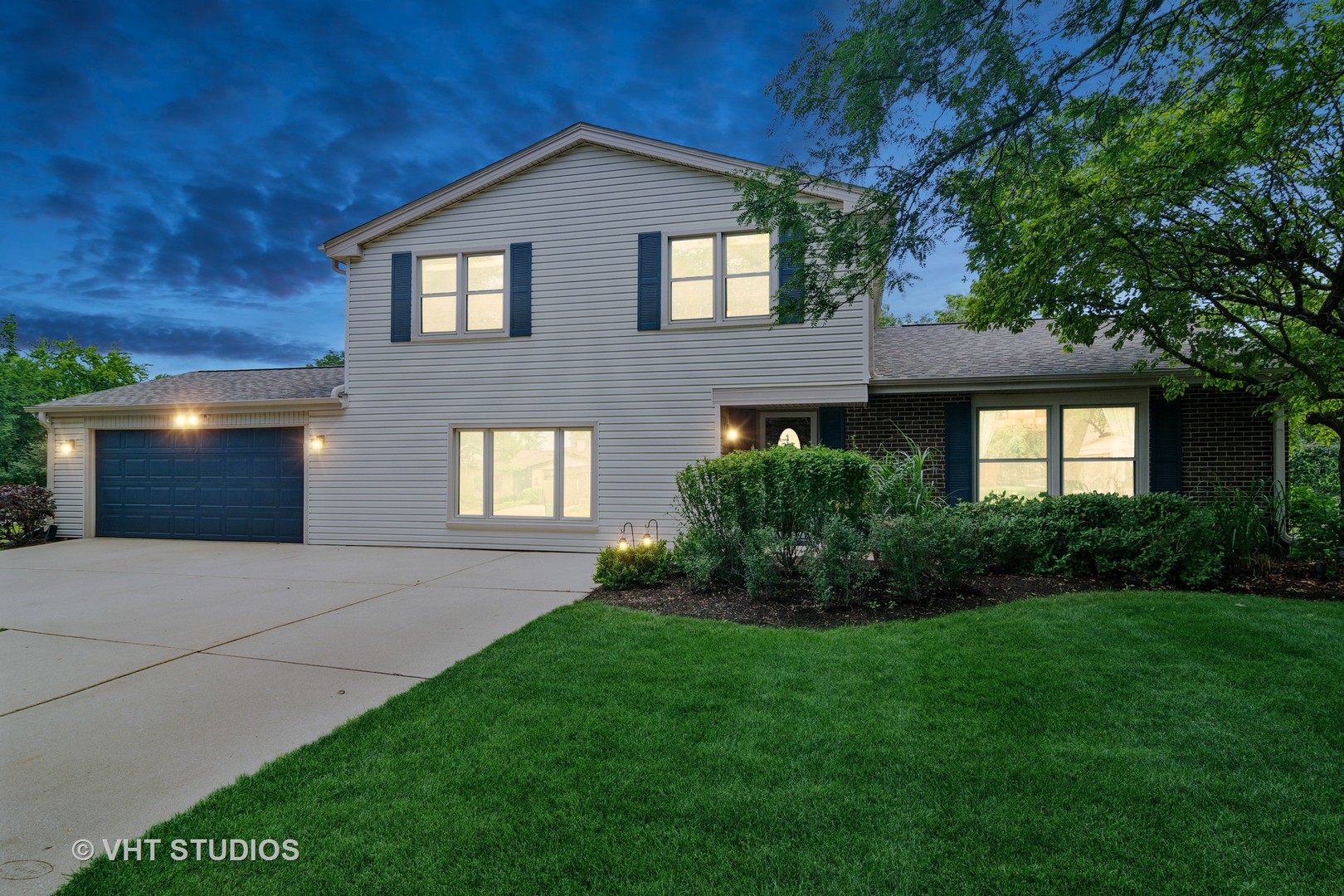 1050 CROFTON Lane, Buffalo Grove, IL 60089