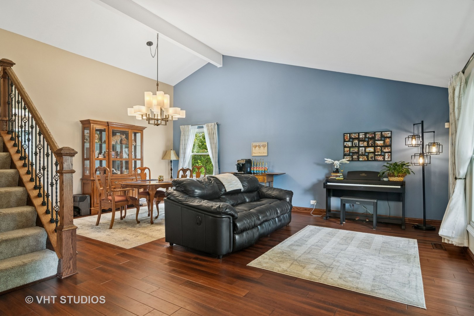 1050 CROFTON Lane, Buffalo Grove, IL 60089