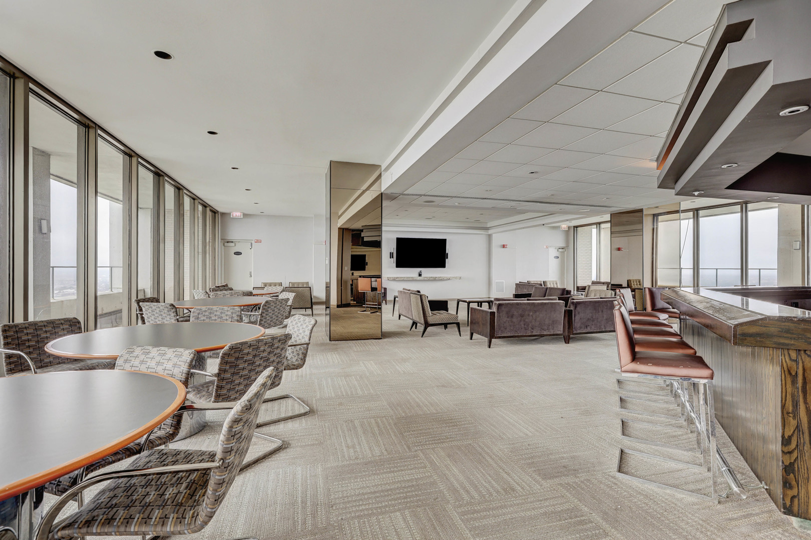 2800 N Lake Shore Drive #2617, Chicago, IL 60657