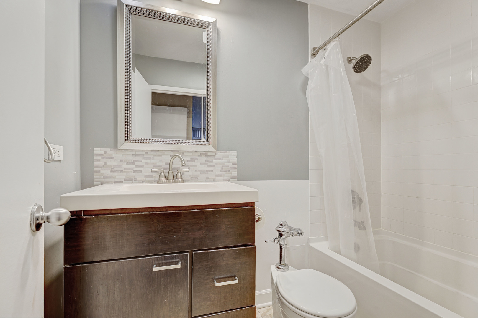 2800 N Lake Shore Drive #2617, Chicago, IL 60657