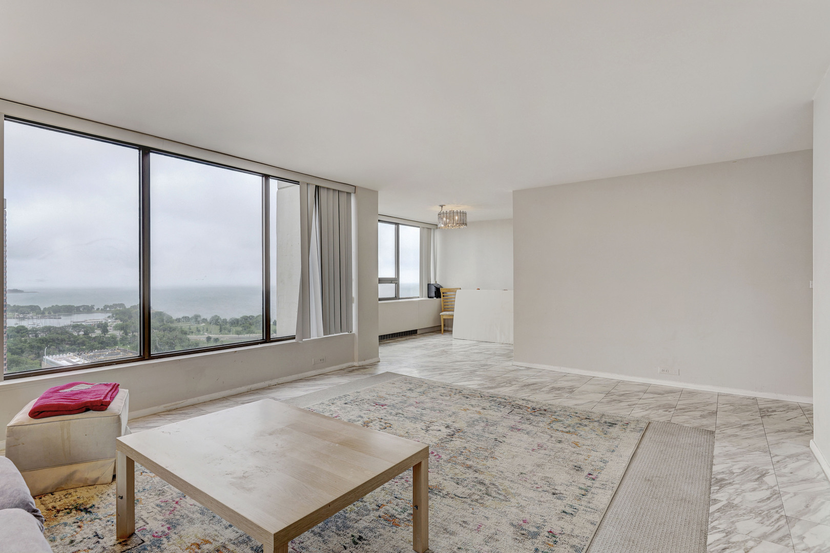 2800 N Lake Shore Drive #2617, Chicago, IL 60657