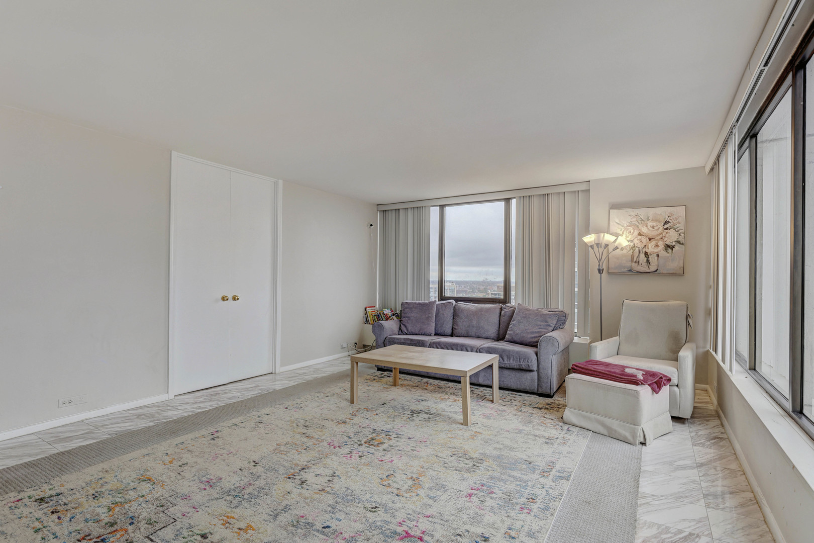 2800 N Lake Shore Drive #2617, Chicago, IL 60657