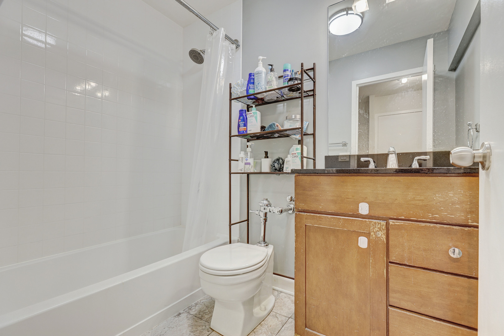 2800 N Lake Shore Drive #2617, Chicago, IL 60657
