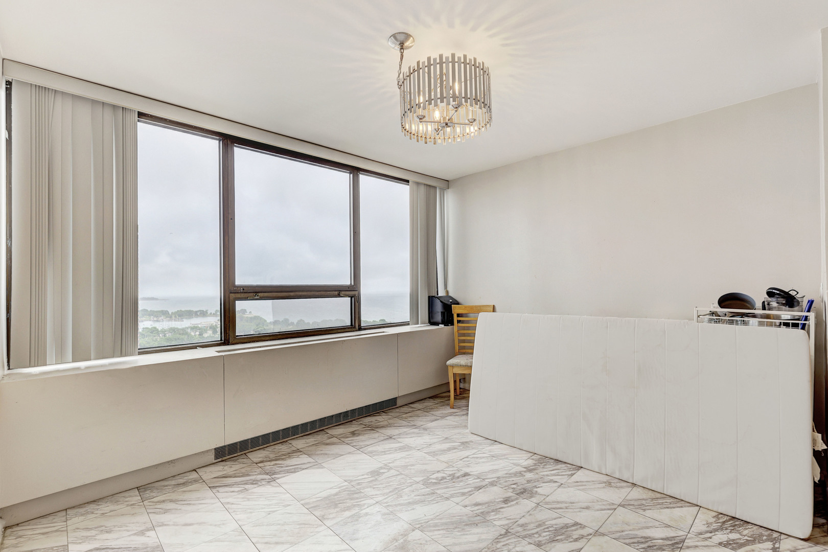 2800 N Lake Shore Drive #2617, Chicago, IL 60657
