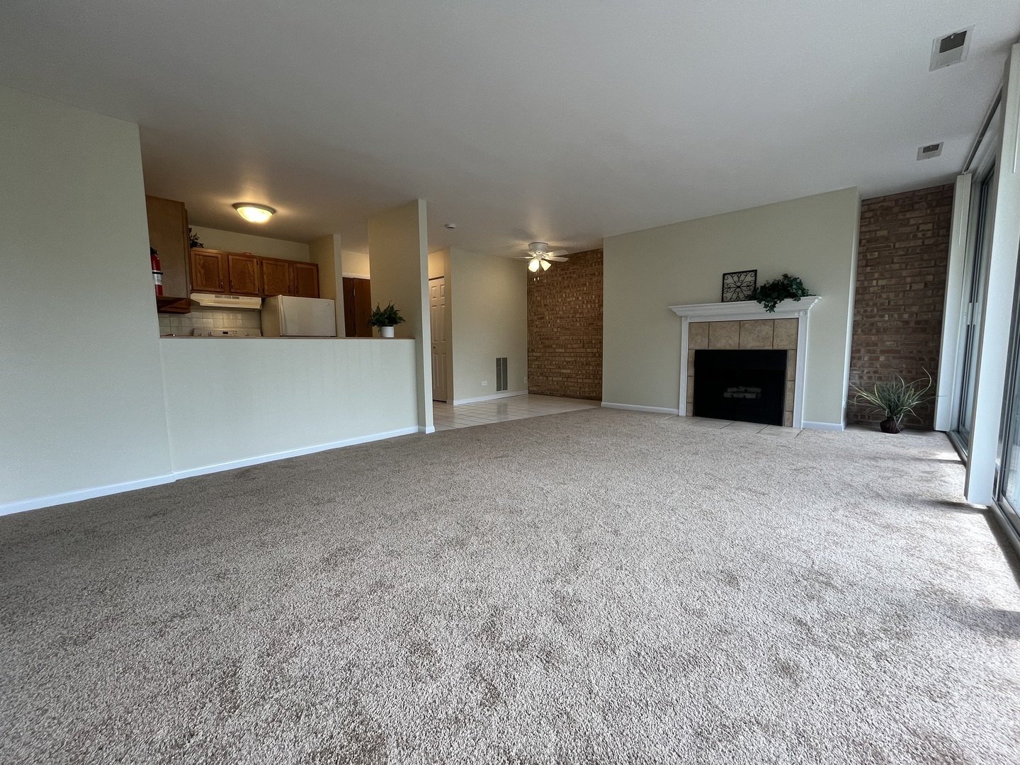 5900 OAKWOOD Drive #2G, Lisle, IL 60532