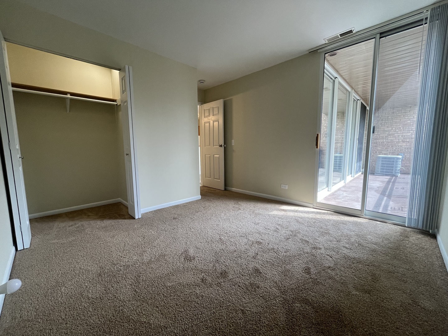 5900 OAKWOOD Drive #2G, Lisle, IL 60532