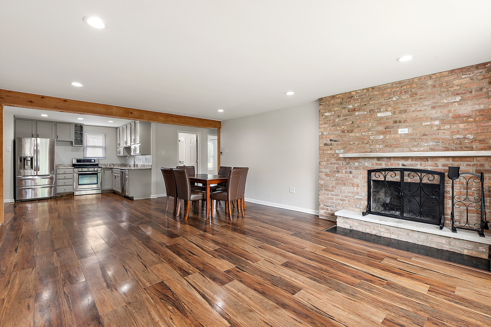 11401 W Mccarthy Road, Palos Park, IL 60464