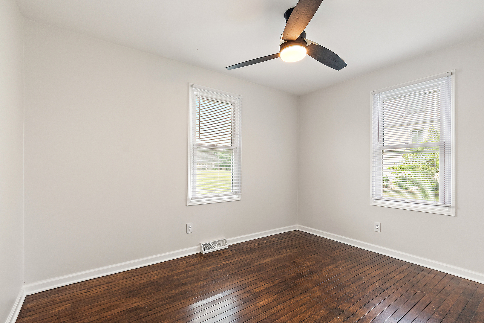 11401 W Mccarthy Road, Palos Park, IL 60464