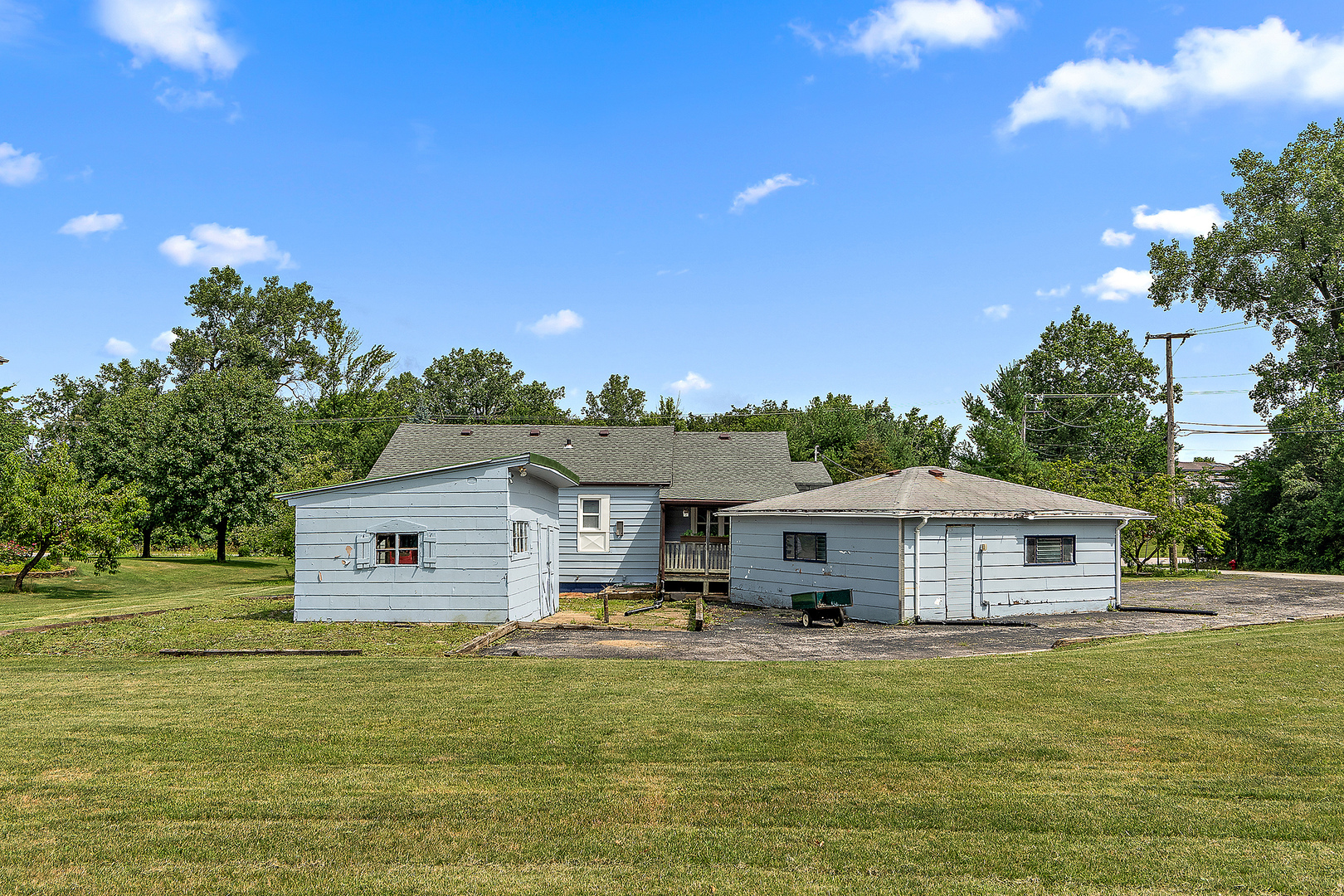 11401 W Mccarthy Road, Palos Park, IL 60464