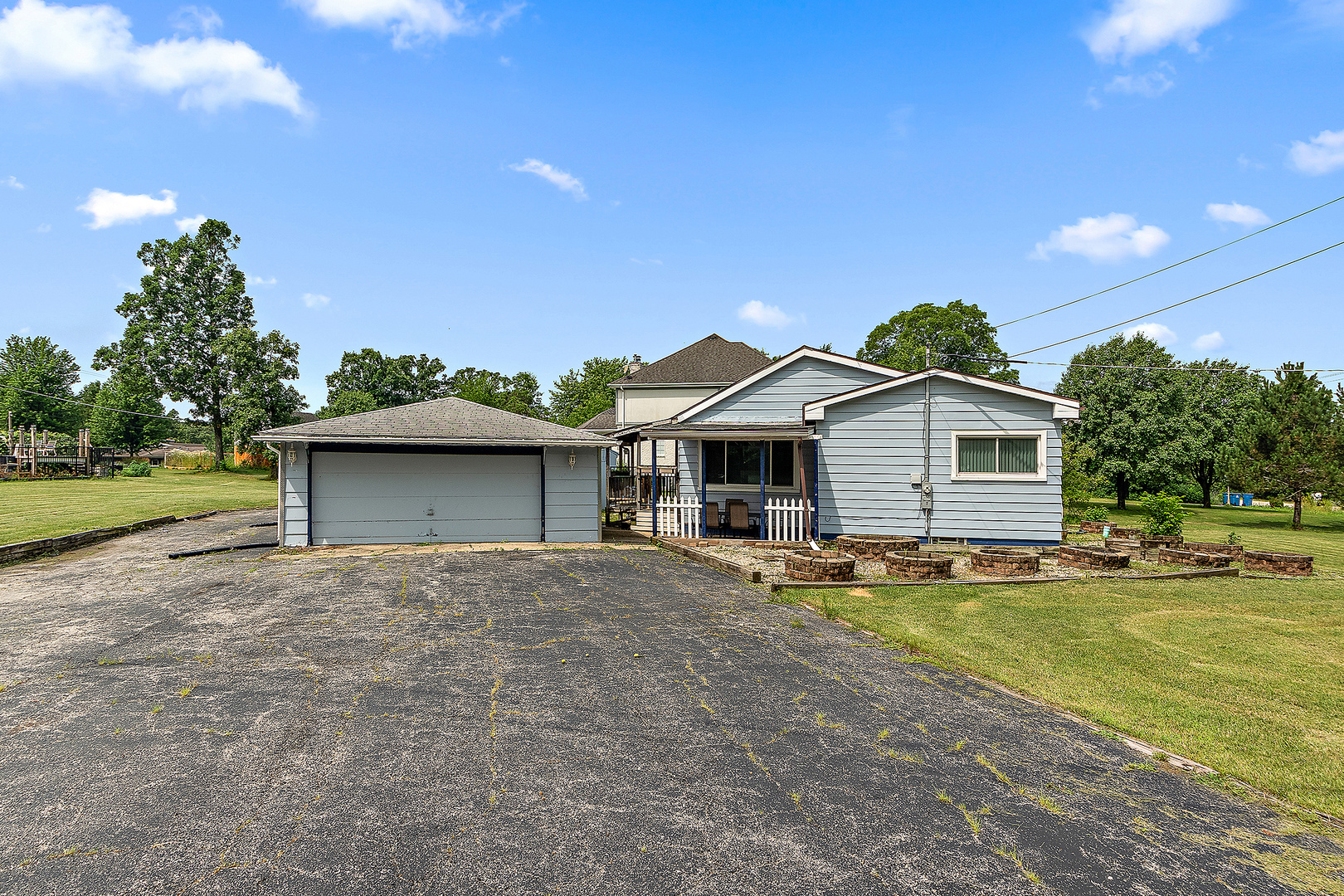 11401 W Mccarthy Road, Palos Park, IL 60464