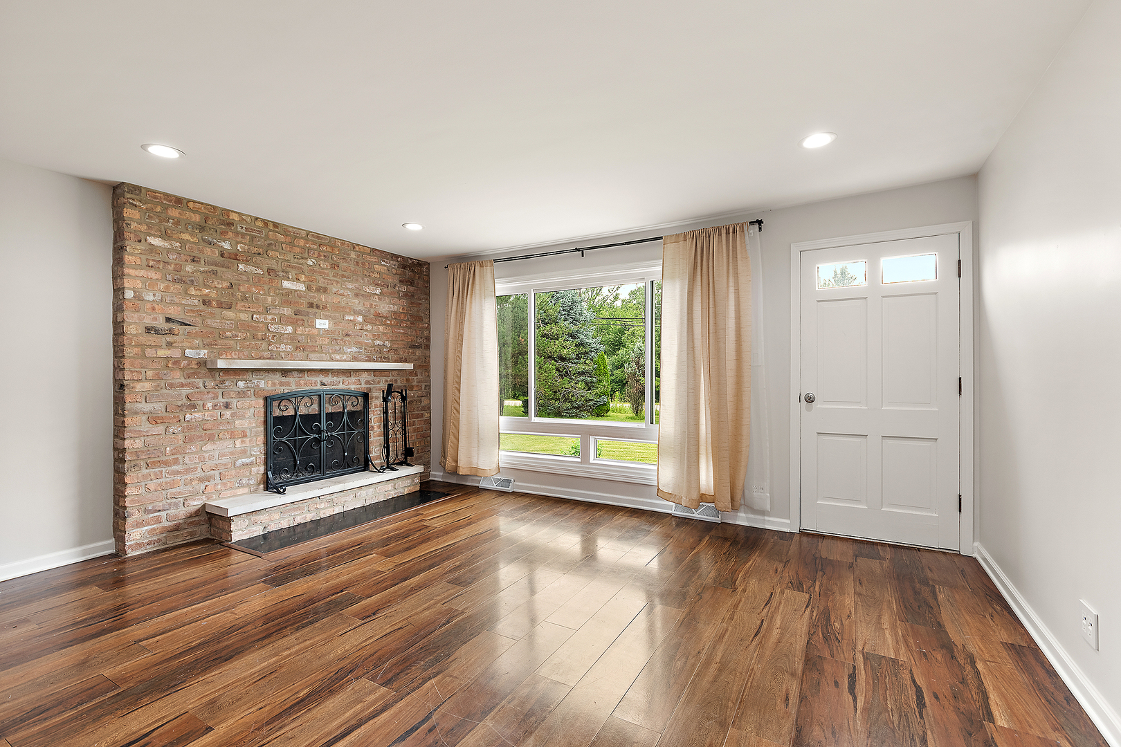 11401 W Mccarthy Road, Palos Park, IL 60464