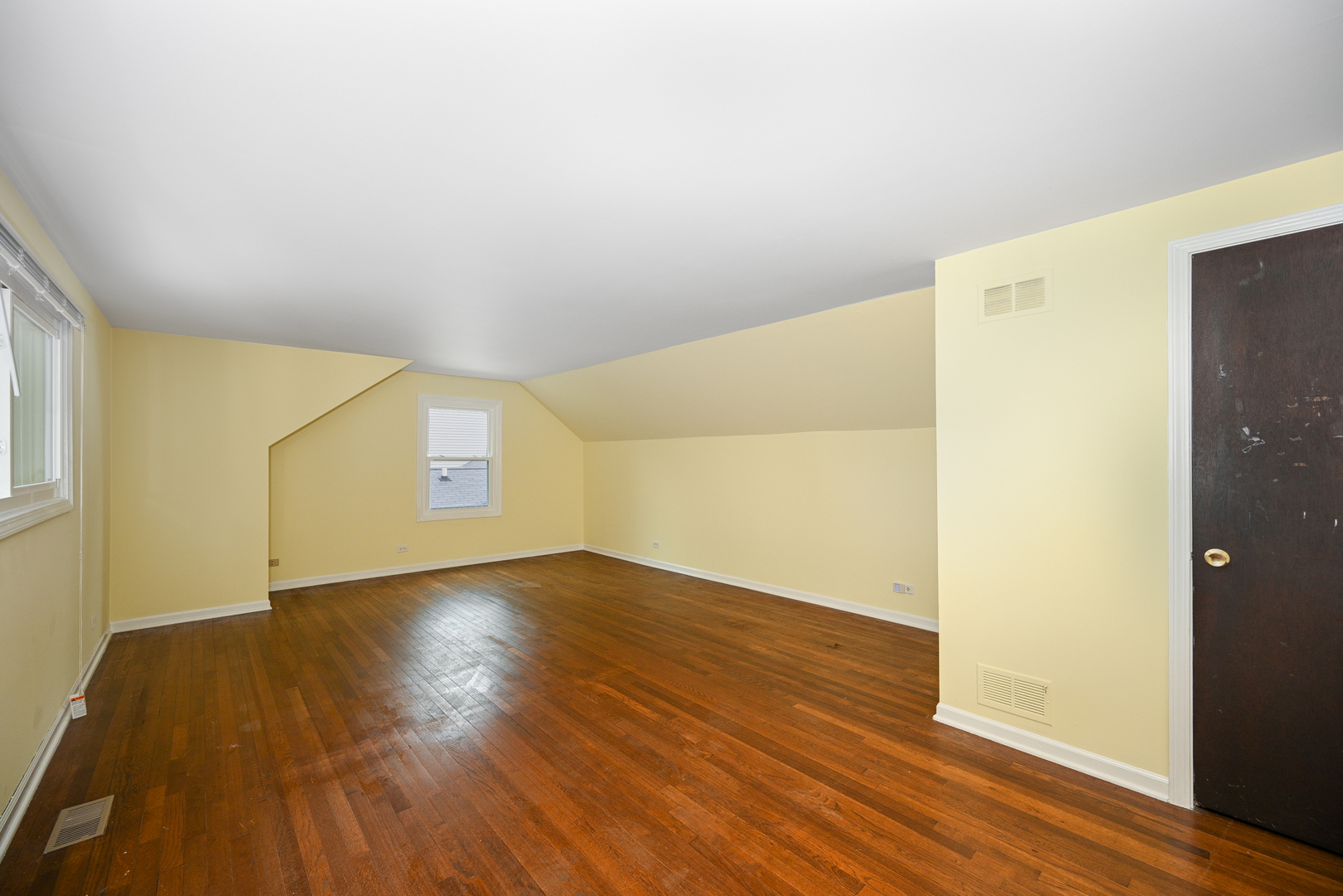 345 Green Valley Drive, Naperville, IL 60540