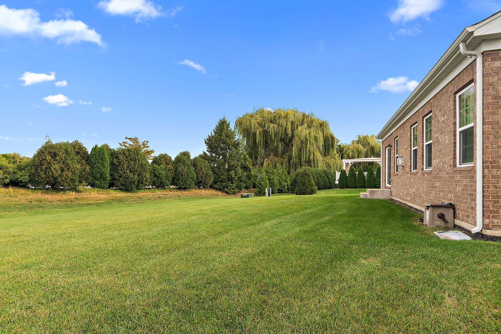 2019 Royalglen Drive, New Lenox, IL 60451