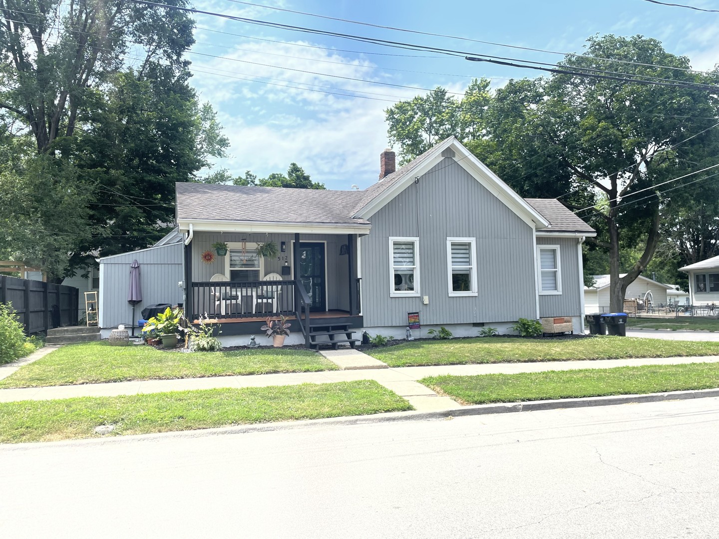 512 Seminary Avenue, Bloomington, IL 61701