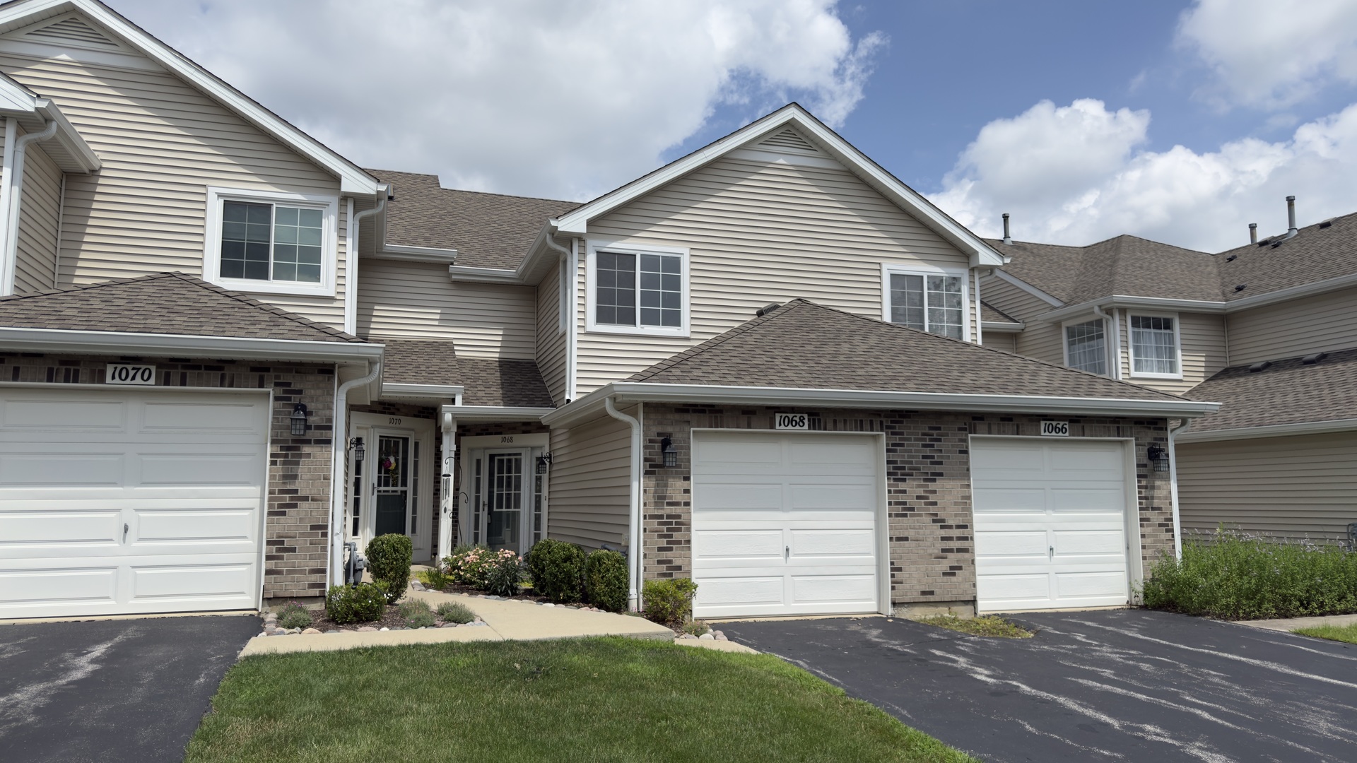 1068 Ripple Ridge Drive #0, Darien, IL 60561