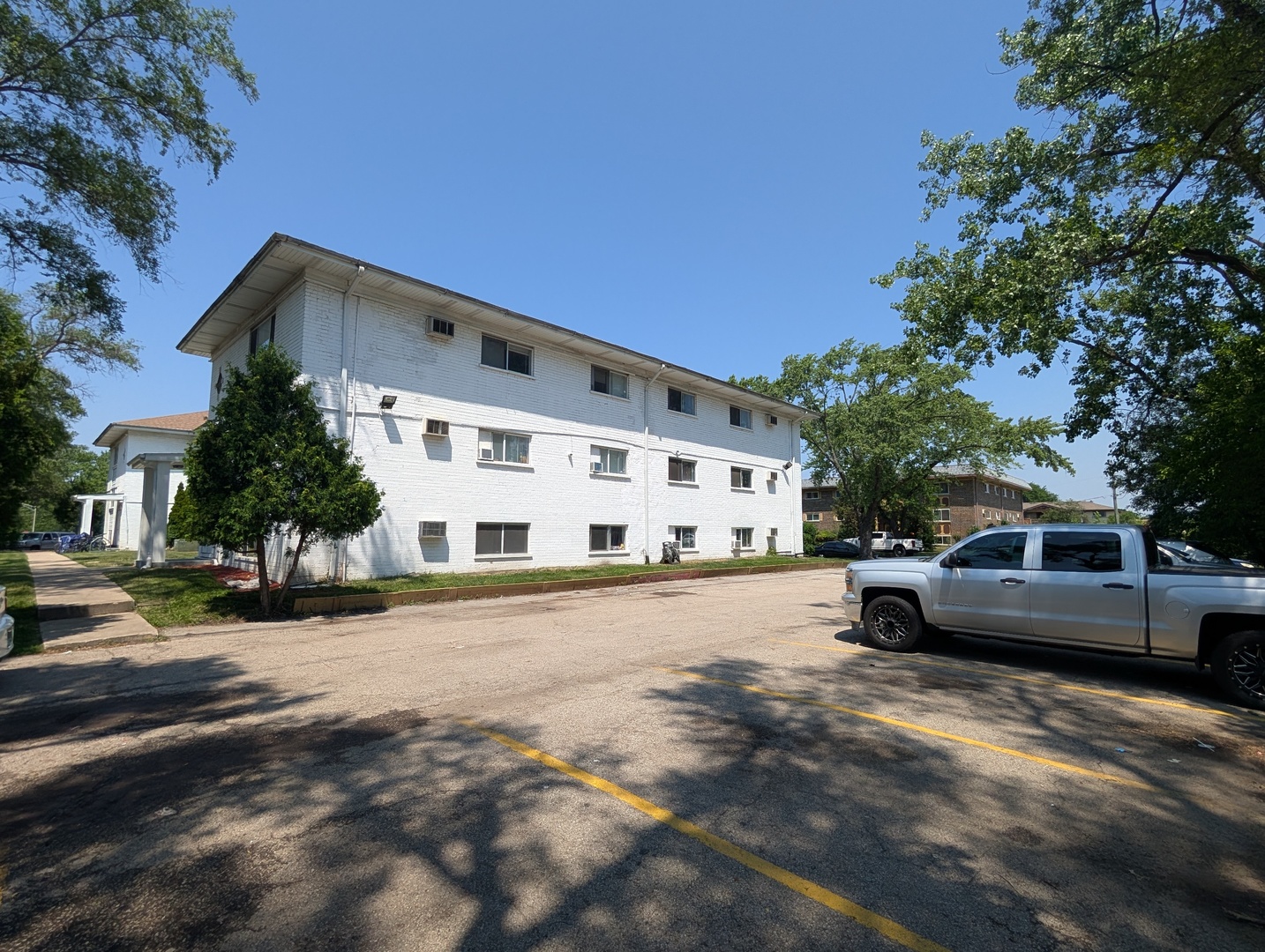 505 W Stevens Drive, Addison, IL 60101
